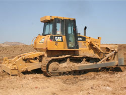 高效租赁CAT.D7G2推土机，助力工程机械灵活应用